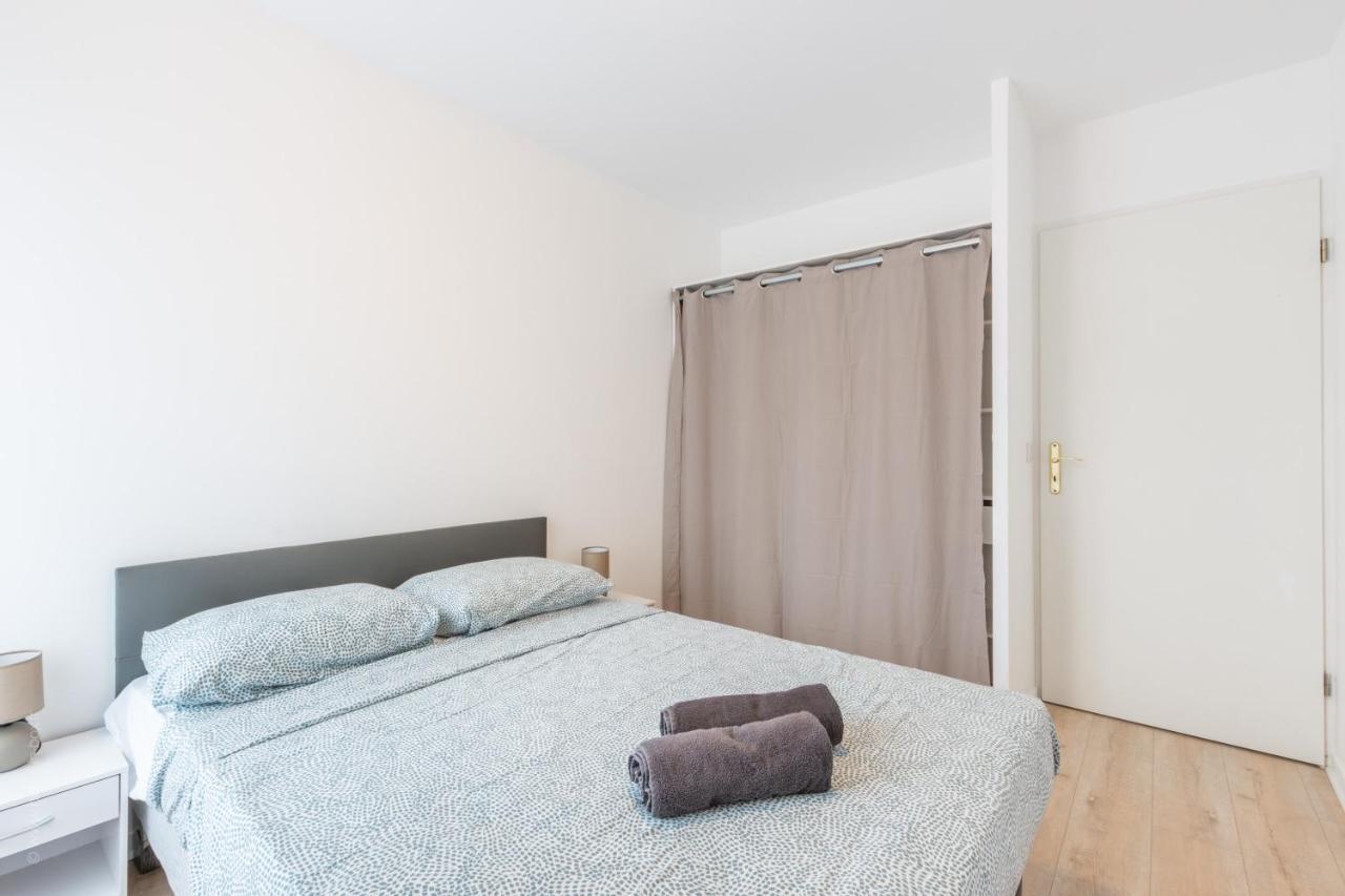 Mindset For 7 - Fairytale Factory Apartment Bussy-Saint-Georges Bagian luar foto